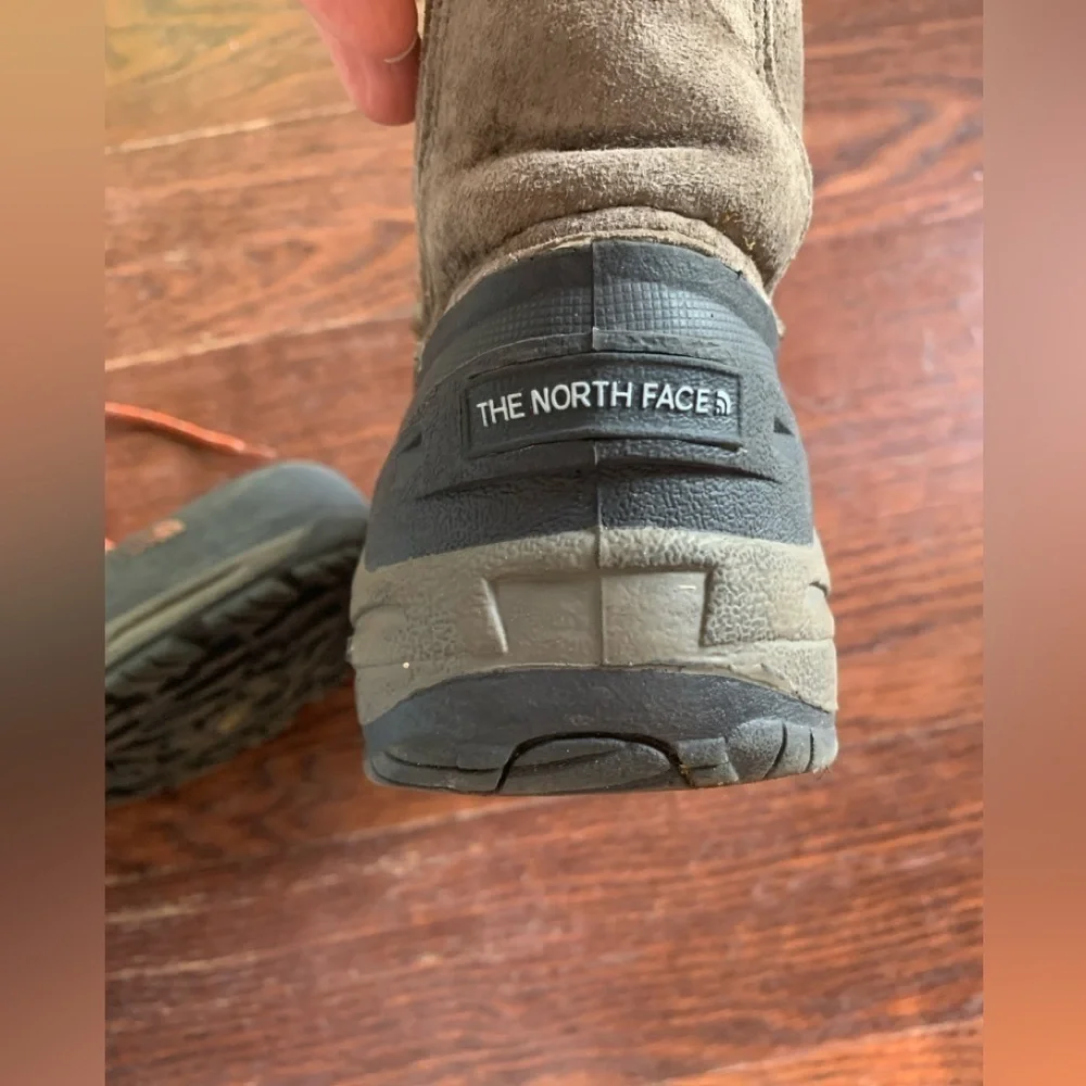 The North Face Brown Black orange waterproof Outdoor winter snow Boots 5 chilkat